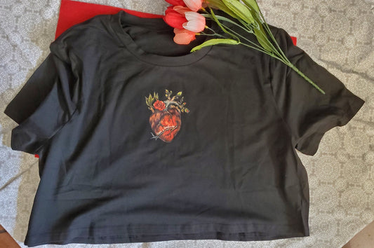 SECOND CHAPTER: Love and Darkness Crop Top Size XL